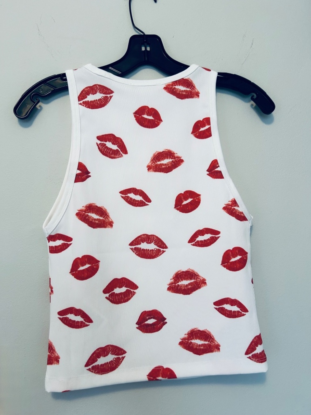 Alice + Olivia Allen Tank Top in Lips size S NWT $135 - Picture 11 of 15